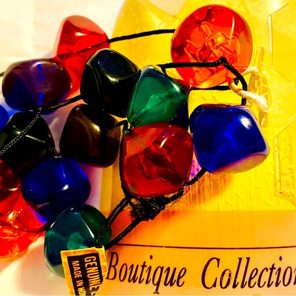 COPY - Vintage Hong Kong 1970’s Lucite Ponytail Holder - Picture 2 of 5